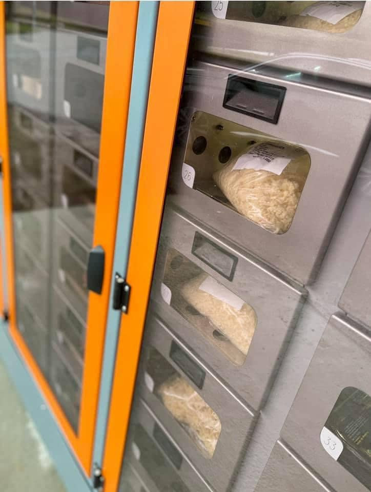 Distributeur automatique de produits frais